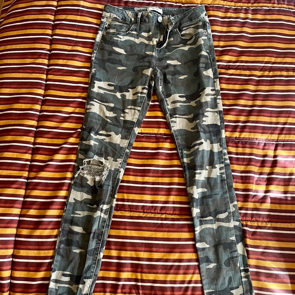 Army Print Jeans - Picture 1 of 4